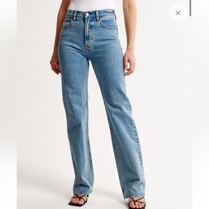 Abercrombie relaxed 90’s high-rise straight jean